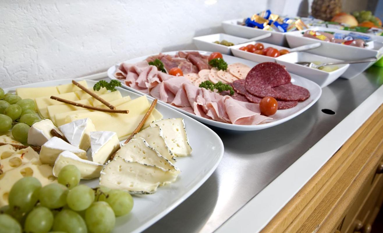 Alpina Hotel Rosenheim Ngoại thất bức ảnh