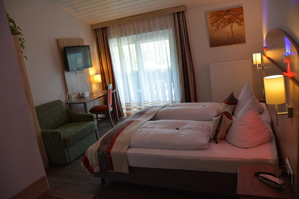 Alpina Hotel Rosenheim Ngoại thất bức ảnh