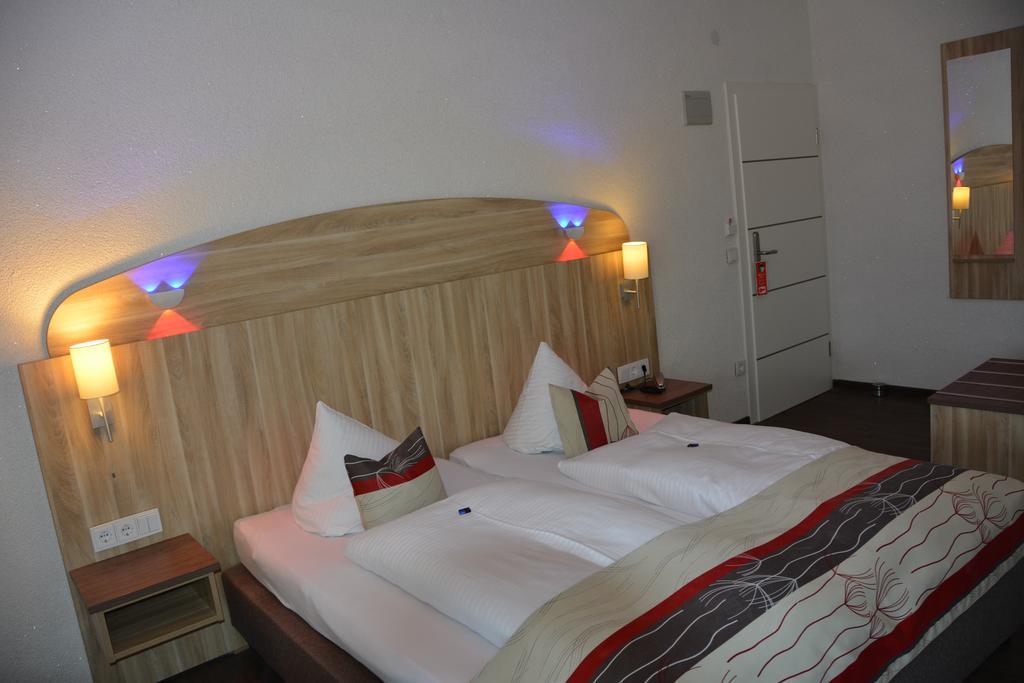 Alpina Hotel Rosenheim Ngoại thất bức ảnh